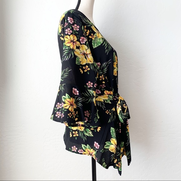 Floral Tie Front Bell Sleeve Top - Picture 3 of 6